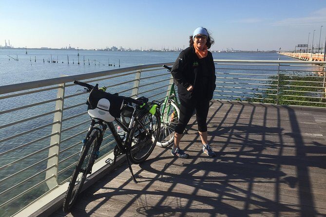 By bike on the Liberty Bridge - FAQs