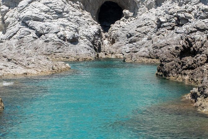 By boat between the sea and the most beautiful beaches! Capo Vaticano - Tropea - Briatico - FAQs