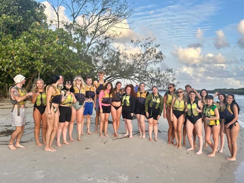 Byron Bay: Kayak and Hike Eco-Tour with Waterfall Swim - The Itinerary in Detail