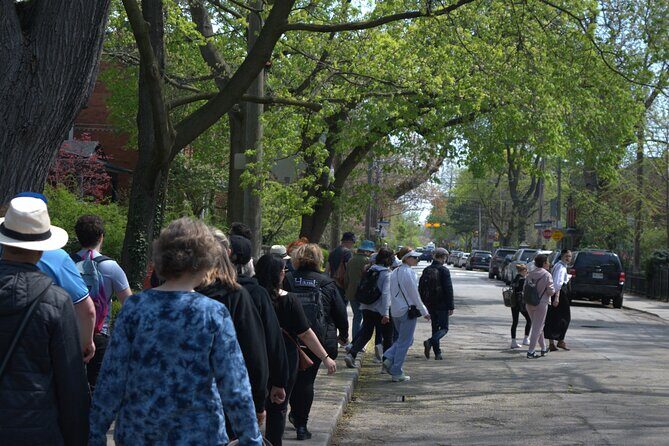Cabbagetown In Colour: A Walking Tour of Toronto - An In-Depth Look at the Tour Experience