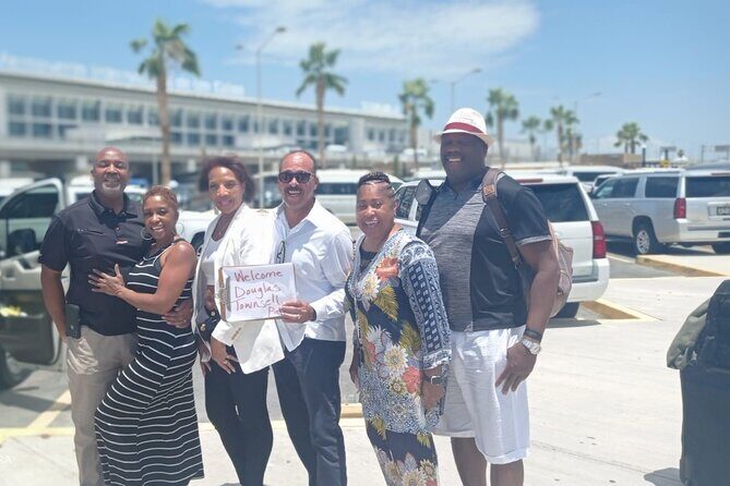 Cabo Airport Private CAR to cabo area Resorts UP TO 3 PASSENGERS - Key Points