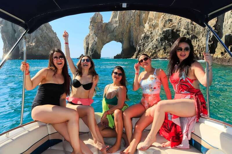 Cabo Private Yacht Tour: The Arch, Sea Lions & Scenic Beach - What You’ll See and Do
