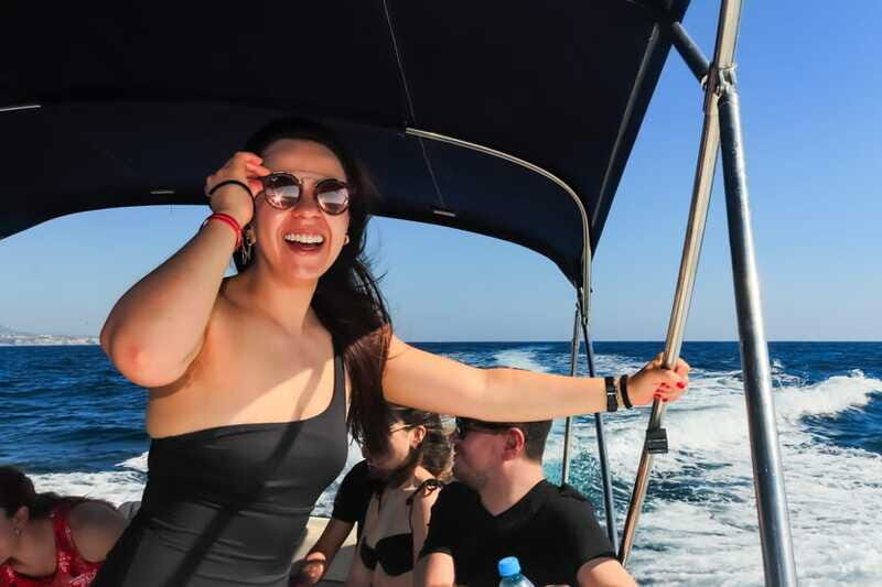 Cabo Private Yacht Tour: The Arch, Sea Lions & Scenic Beach - The Arch and Surroundings