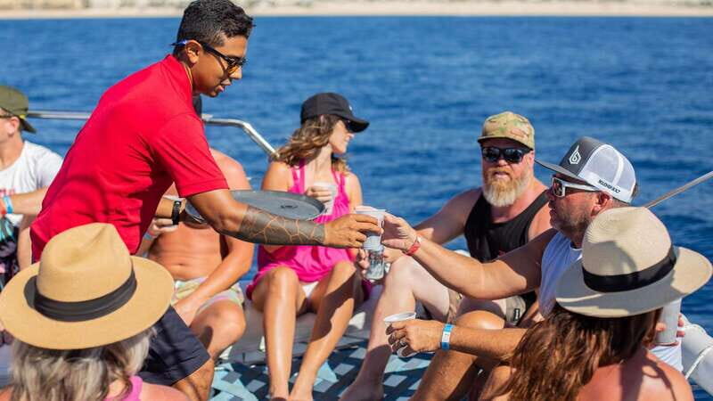 Cabo San Lucas: 4-Hour Snorkeling Cruise with Open Bar - FAQs