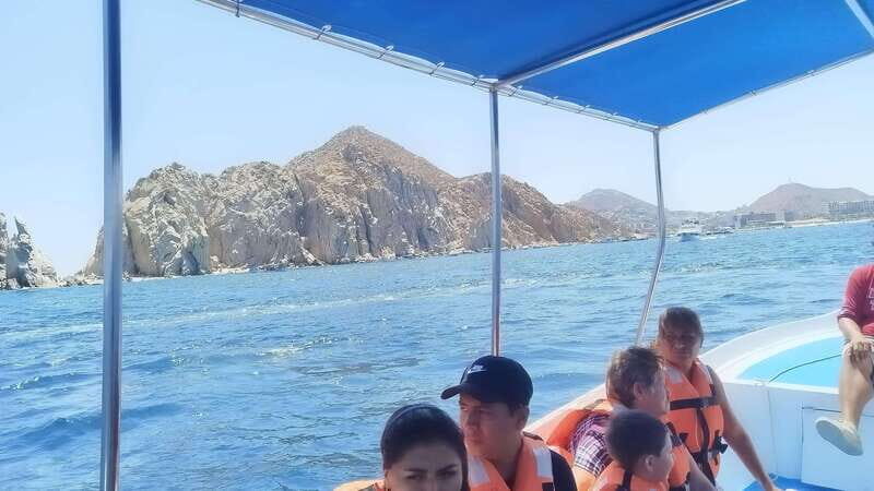 Cabo San Lucas: boat tour around the peninsula and stay at the beach - What to Expect from the Tour