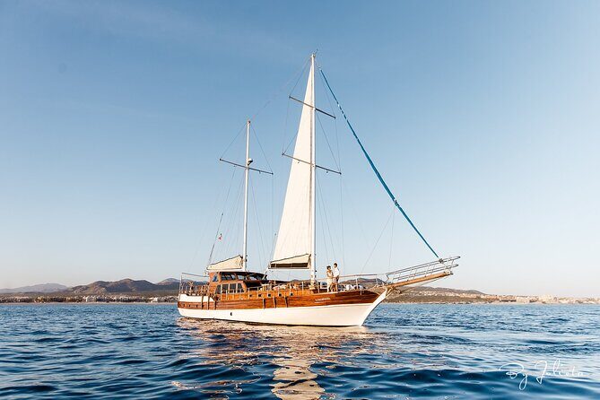 Cabo San Lucas Luxury Sailing Yacht and Dinner with a Chef - What the Reviews Say