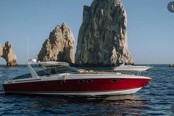 Cabo San Lucas Luxury Yacht to El Arco with Snorkeling Stop - Key Points
