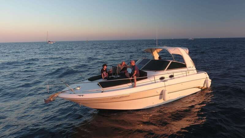 Cabo San Lucas Private Yacht Cruise with Open Bar - Key Points