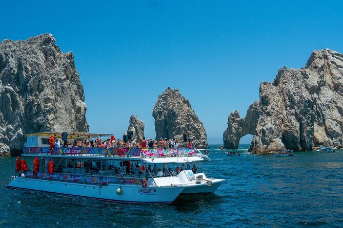 Cabo San Lucas Sunset Cruise Full dinner, open bar and transfer - What to Expect from the Cabo Sunset Cruise