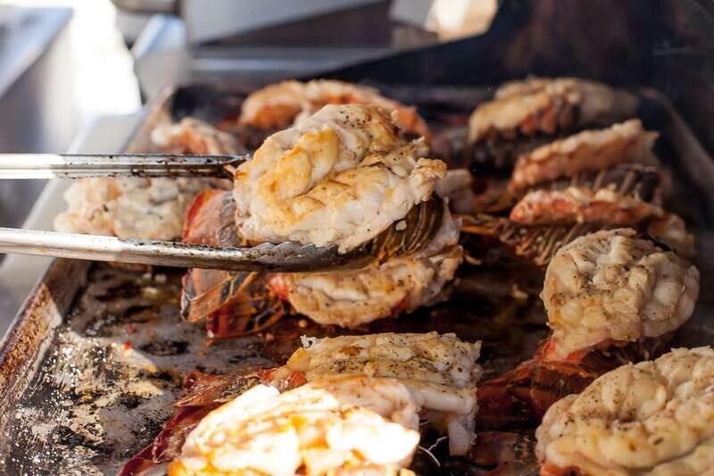 Cabo San Lucas: Sunset Dinner Cruise - Dining and Drinks