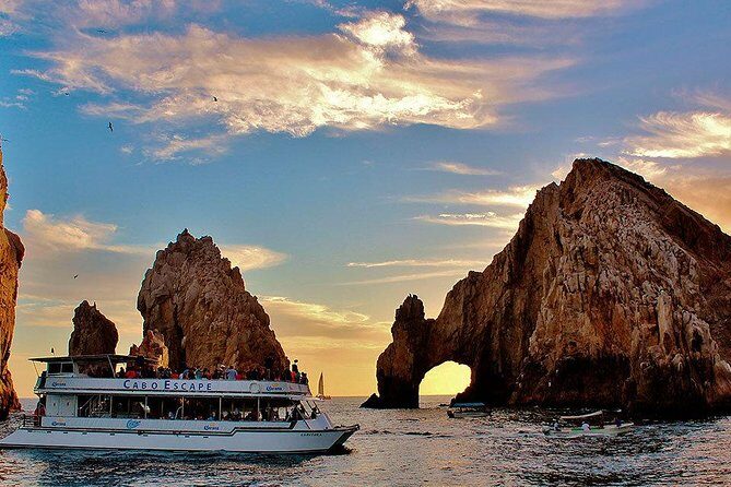 Cabo San Lucas Sunset Dinner Cruise with Open Bar - FAQs