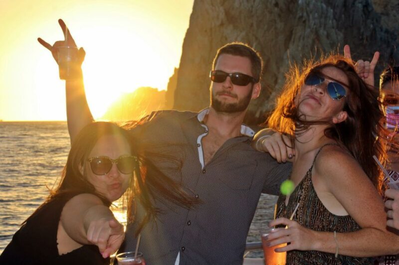 Cabo San Lucas: Sunset Party Cruise with Open Bar - Real Feedback From Travelers