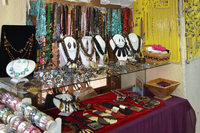 Cabo San Lucas Tour & Glass Bottom Boat to the Arch - FAQs