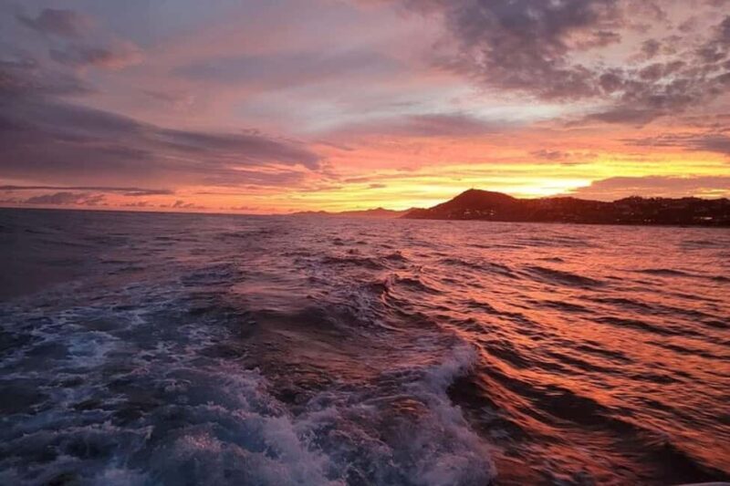Cabo: Sunset Arch Yacht Tour - Dinner & Drinks up to 18 ppl - A Closer Look at the Cabo Sunset Yacht Tour