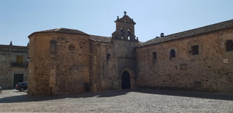 Cáceres - Private Historic Walking Tour - The Palaces and Churches