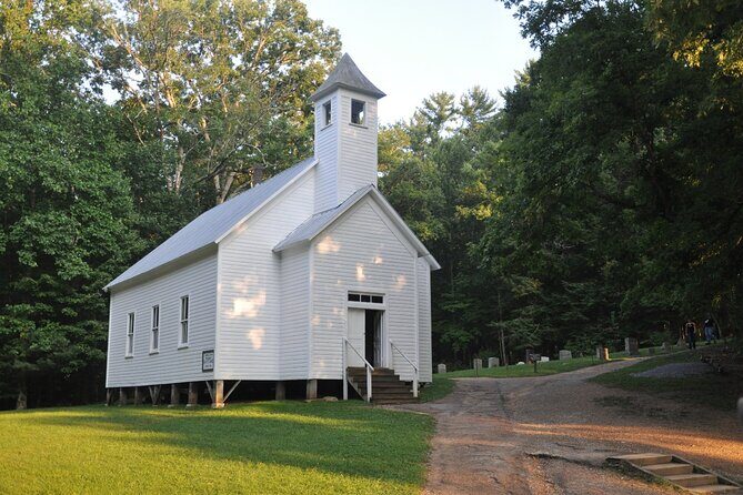 Cades Cove Sightseeing Self-Guided Driving Audio Tour - The Sum Up