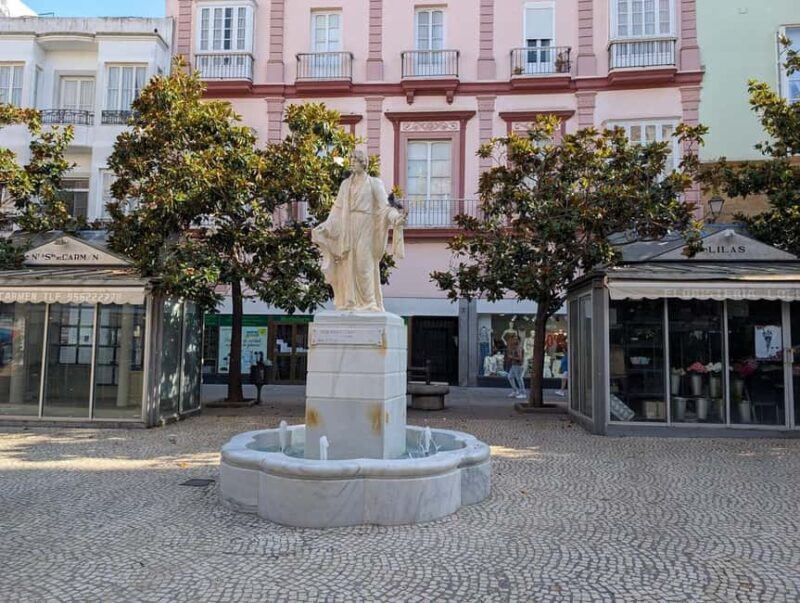 Cádiz: 90-Minute Essentials Walking Tour with Local Guide - Key Points