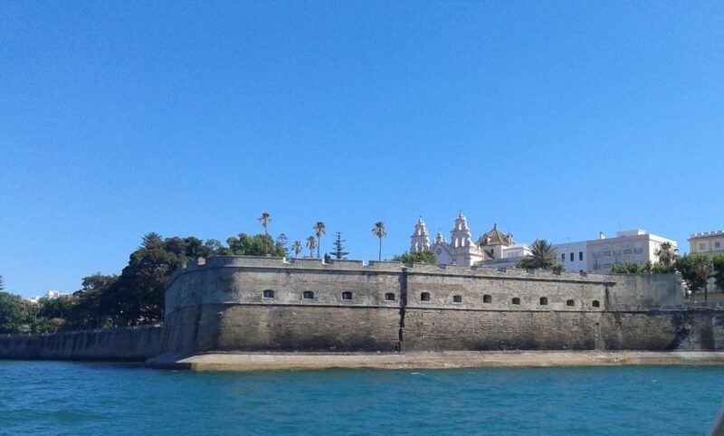 Cadiz: Bay of Cadiz Catamaran Tour with Host - What to Expect on the Tour