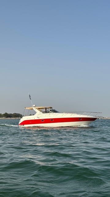 Cadiz: Exclusive Yacht excursion to La Caleta or Pepa Bridge - What to Expect from the Yacht Excursion