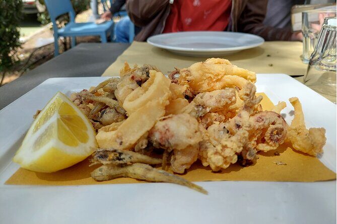 Cagliari: A Full Meal Sardinian Food Tour with Do Eat Better - First Stop: Piazza Giacomo Matteotti and a Local Bakery