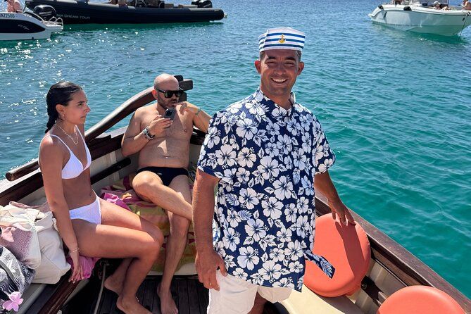 Cagliari boat tour : 5 swim stops, aperitif & Sardinian lunch - Wine, soda, and Sardinian snacks: the best part for many people