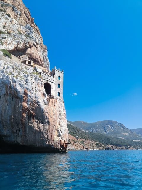 Cagliari: Kayak 2/3 posti Rental SELLA DEL DIAVOLO CALAMOSCA - FAQ