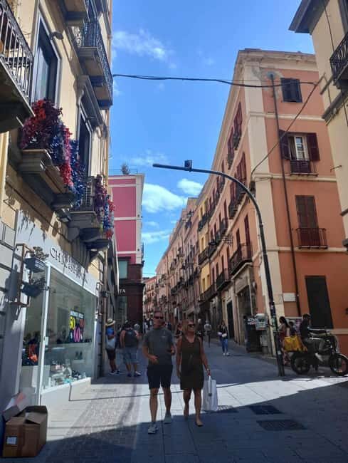 Cagliari: Private Walking Tour with a Local - The real value of a private local connection