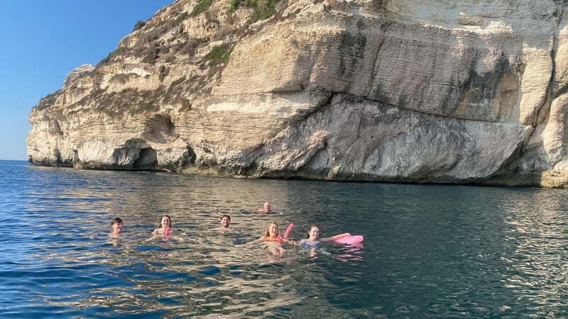 Cagliari: tour con 5 soste snorkeling e aperitivo - FAQ