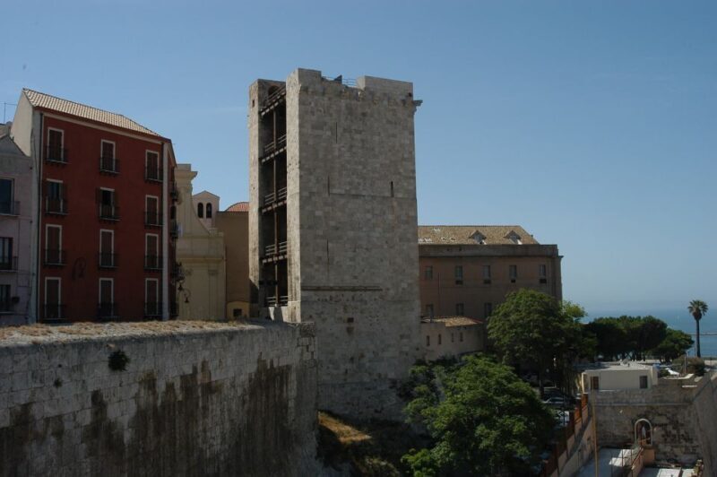Cagliari: Walking Tour of the Old City - The Pace and Group Size