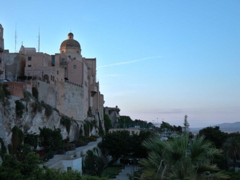 Cagliari: walking tour through the alleys of Castello - Key Points