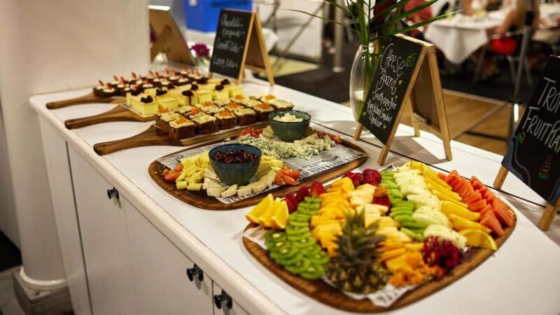 Cairns: Spirit of Cairns Dinner Cruise - What Is the Spirit of Cairns Dinner Cruise?