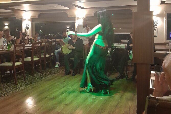 Cairo dinner cruise with folklore shows - Introduction