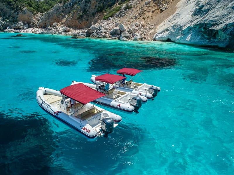 Cala Gonone: Dinghy Excursion to C. Mariolu and C. Goloritzè - Parking in Cala Gonone: The Useful Reality