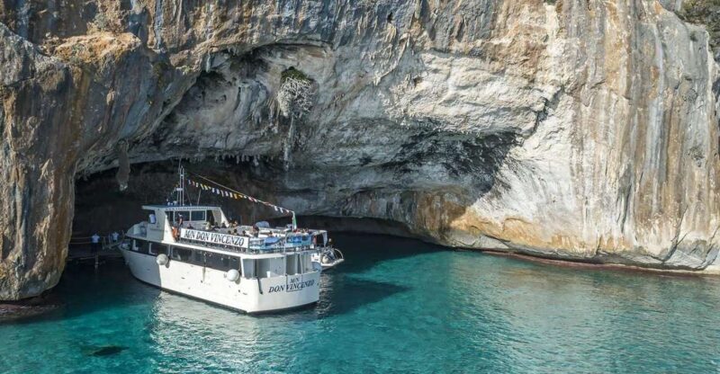 Cala Gonone: Grotta del Bue Marino and Cala Luna Boat Tour - What You Can Expect on This Tour
