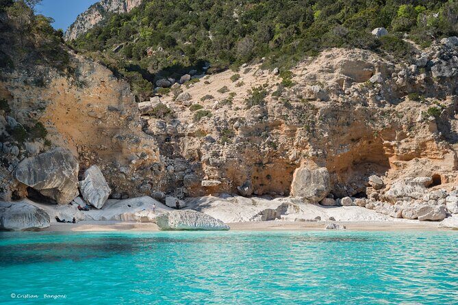 Cala Mariolu tour with Swim Stops - Key Points