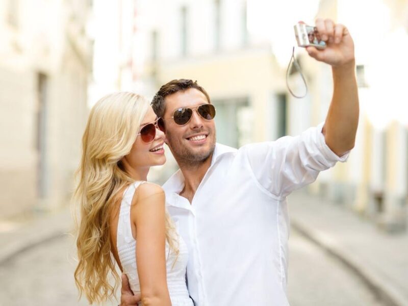 Cala Millor: AdventureDate, fun game, city walk for couples - Who Is This Tour For?