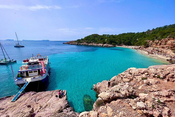 Cala Salada and Unspoiled North Beach Tour. Snorkelling and Aquarium - The Itinerary: A Closer Look
