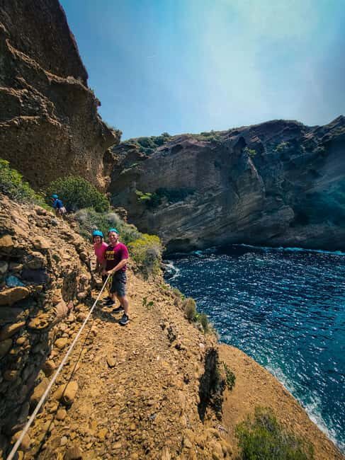 Calanques Cassis: Climbing Day Tour - Experience Level and Considerations