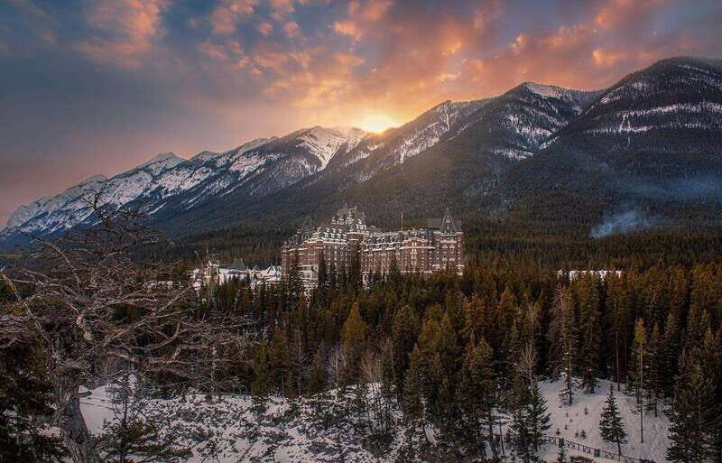 Calgary/Canmore: Lake Louise, Moraine Lake, & Banff Day Tour - Is This Tour Right for You?