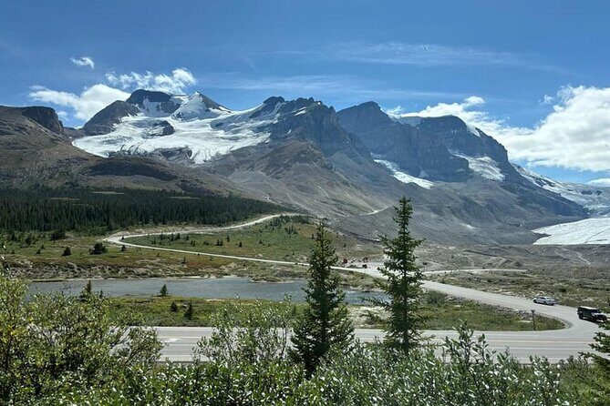 Calgary: Columbia Icefield, Skywalk, Crowfoot Glacier and Lakes - Who Will Love This Tour?