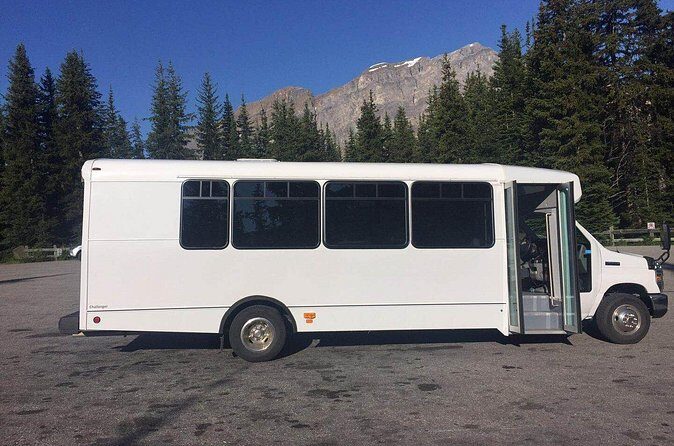 Calgary to Lake Louise private group transfer - Key Points