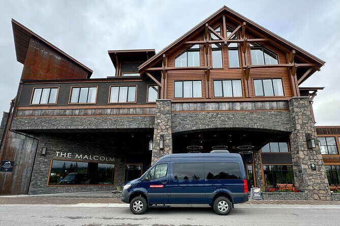 Calgary YYC Airport: Hassle-free Private Transfer to Lake Louise - Who Is This Transfer Best For?