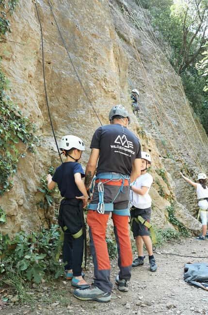 Camarasa: Climbing initiation near Lleida - Discovering the Climbing Experience in Camarasa