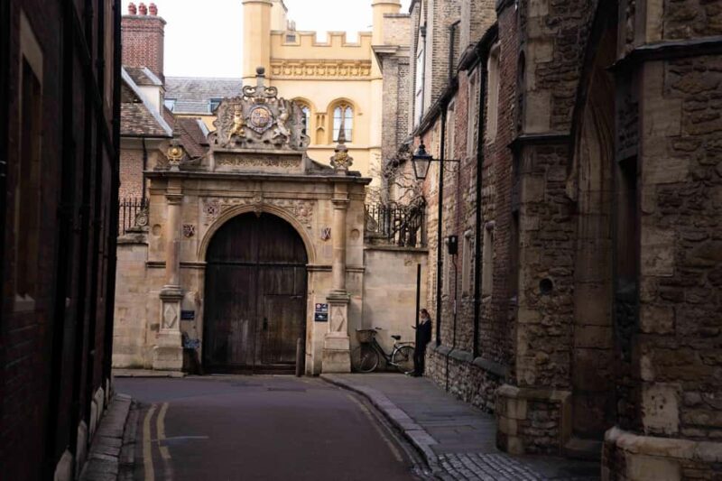 Cambridge: Alumni-Led University Ghost Tour - A Truly Haunted Walk Through Cambridge’s Dark Corners