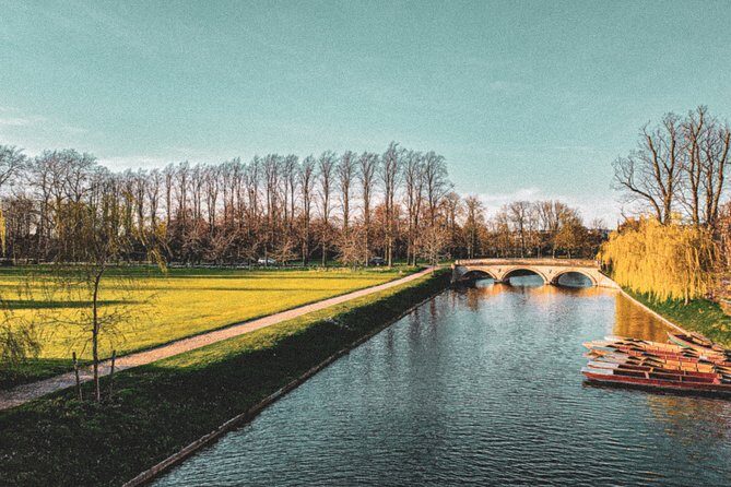 Cambridge Riverside Walk From Queens College to Trinity College - What’s Included and What’s Not