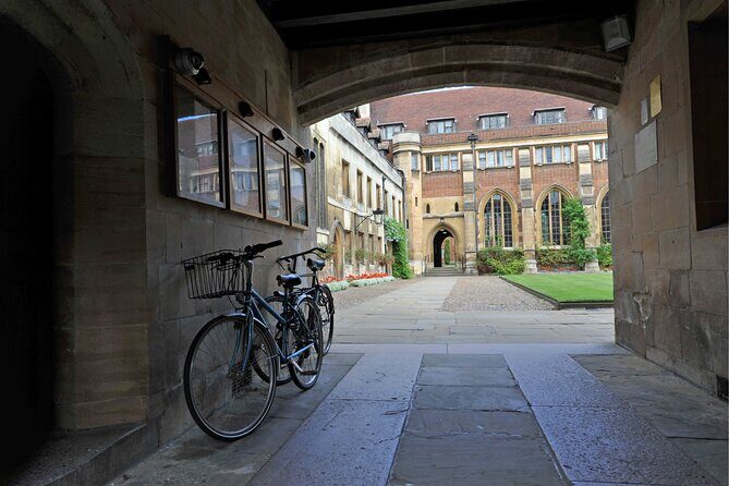 Cambridge Scavenger Hunt and Highlights Self-Guided Tour - Who Will Love This Tour?