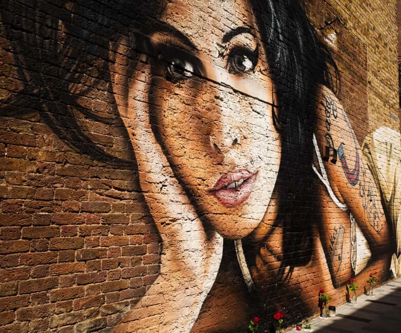 Camden Market - Music, Movies with 10+ Tastings - Key Points