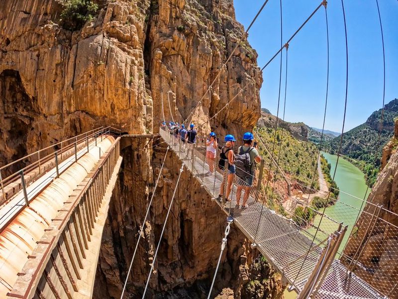 Caminito del Rey: Guided Tour and Entry Ticket - Meet the guide at the northern Control Booth