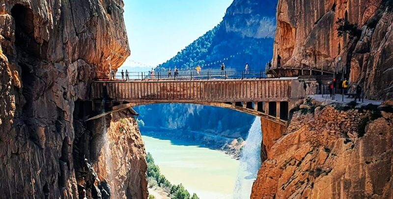 Caminito del Rey Guided Tour & Welcome Pack from Málaga - FAQs