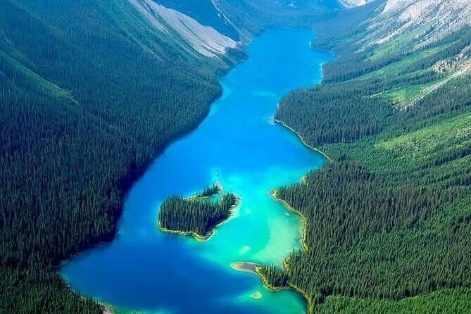 Can/Banff :Columbia Icefield, Crowfoot Glacier and Bow Lake, Tour - Who Should Consider This Tour?